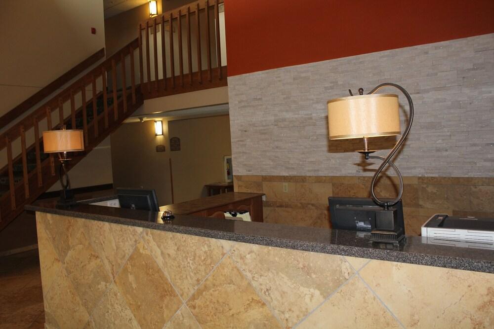 Nichols Inn & Suites Hastings Exteriör bild